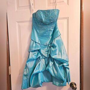 Laura Formal/ Prom Dress